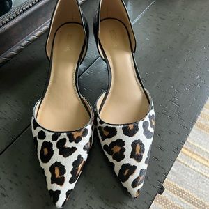 EUC Michael Kors Kitten Heel pumps size 9